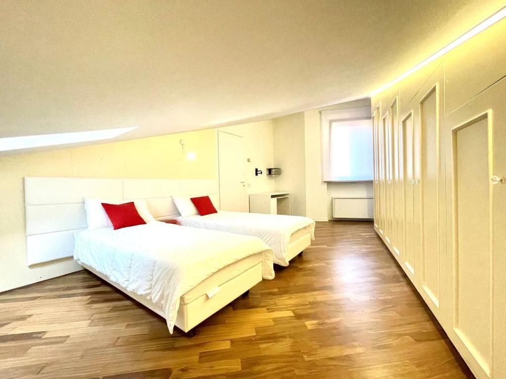 Domus Verona - Ampia Moderna Casa Su 2 Piani Nel Cuore Di Verona Bagian luar foto
