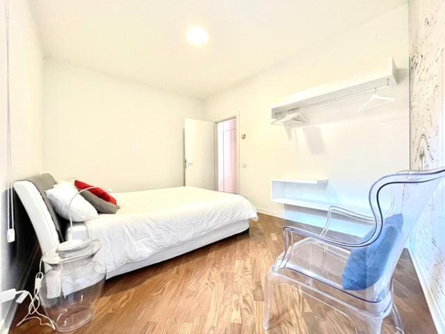 Domus Verona - Ampia Moderna Casa Su 2 Piani Nel Cuore Di Verona Bagian luar foto